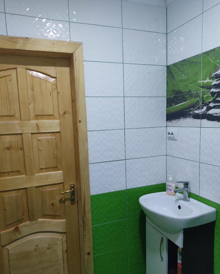 Smerekova Hata Oryavchyk Esterno foto