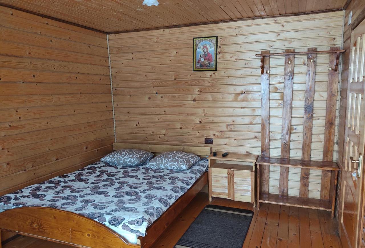 Smerekova Hata Oryavchyk Esterno foto