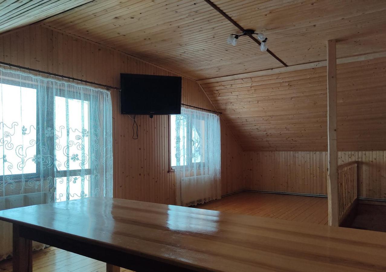 Smerekova Hata Oryavchyk Esterno foto
